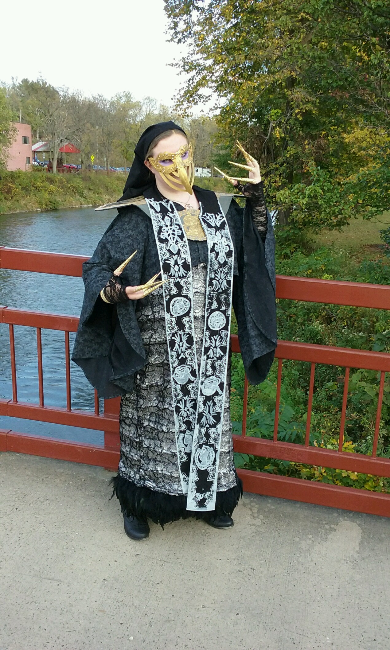 A picture of me in my Mother Miranda cosplay from Resident Evil Village